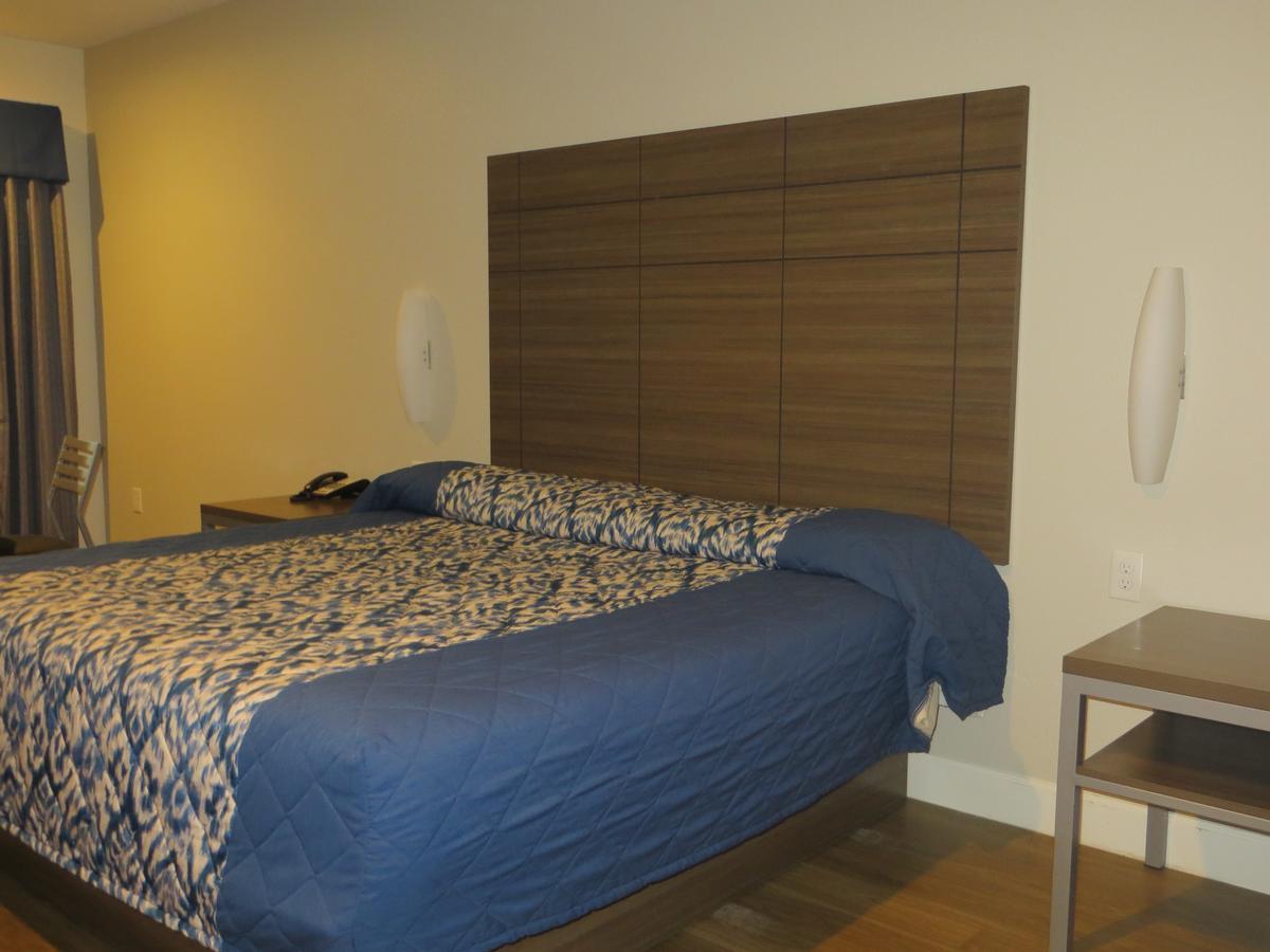 Palace Inn Richey Road Хюстън Екстериор снимка