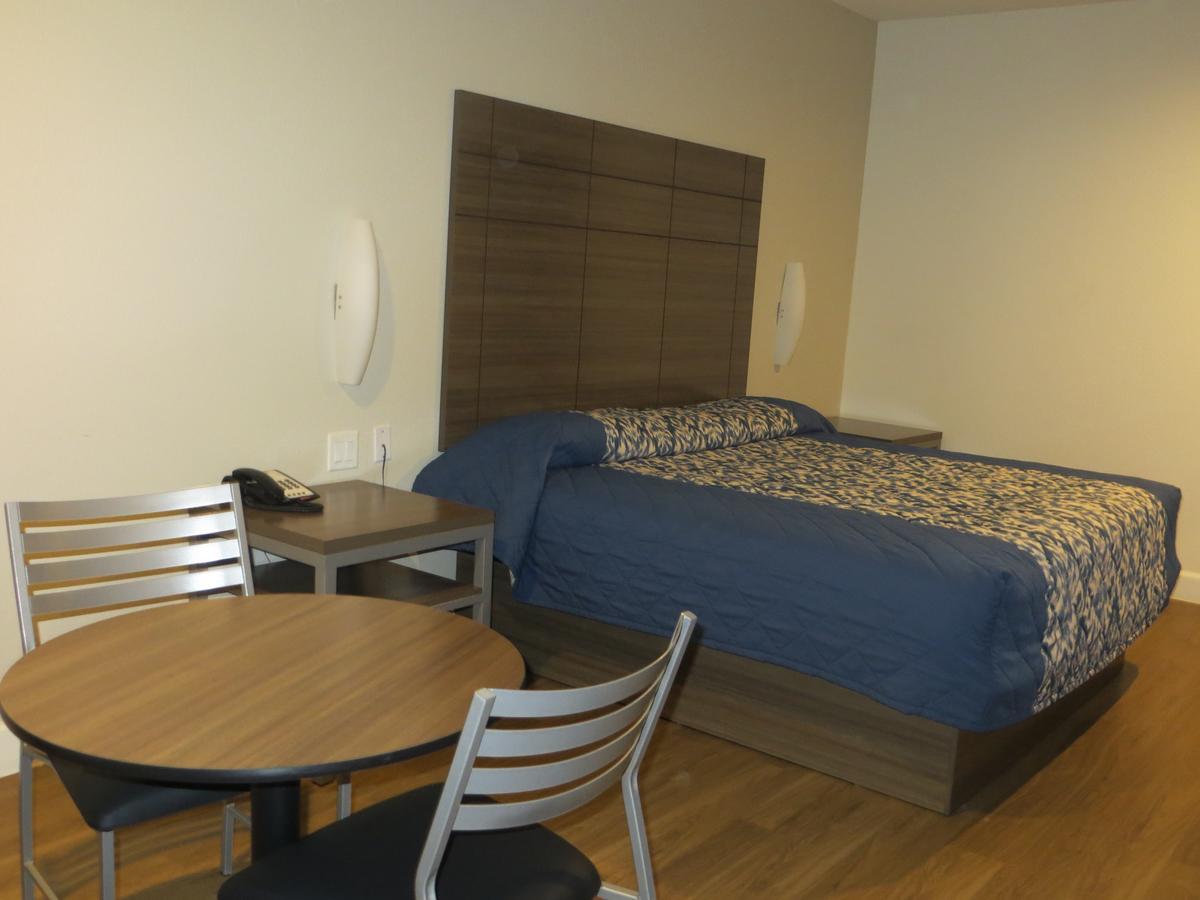 Palace Inn Richey Road Хюстън Екстериор снимка