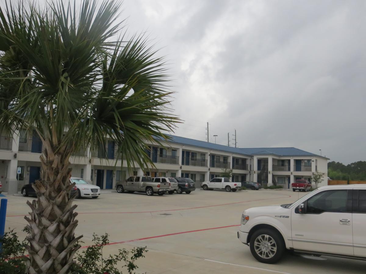 Palace Inn Richey Road Хюстън Екстериор снимка